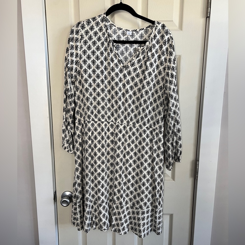 Black and white dress